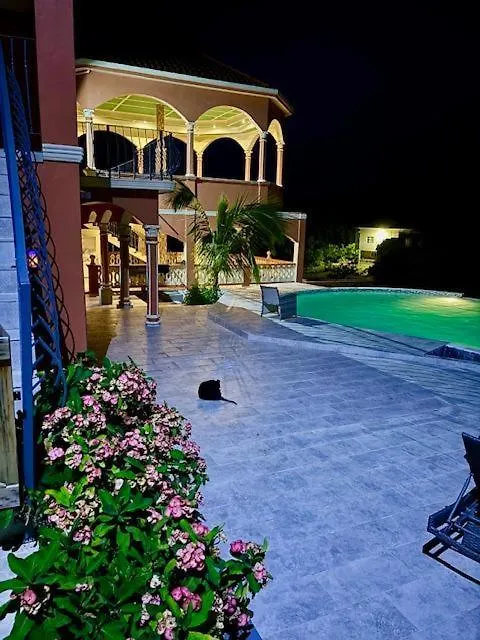 15000 Sq Ft 7 Bedroom House With Pool And Ocean View Silver Sands 펜션